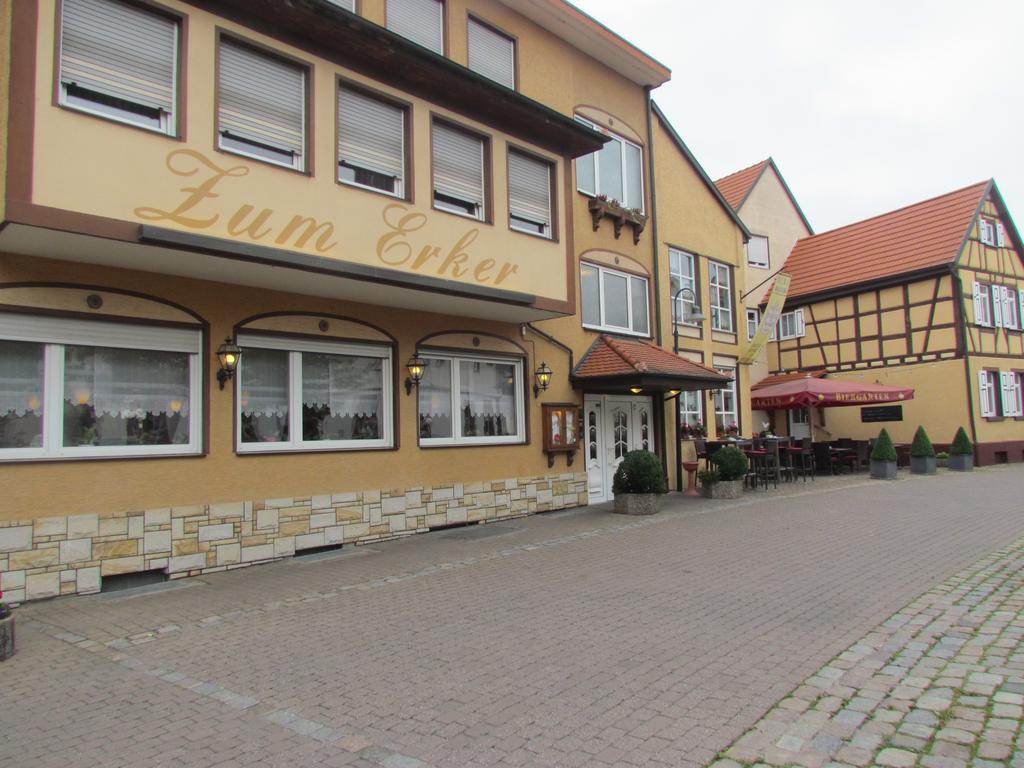 Hotel Zum Erker Trebur ภายนอก รูปภาพ